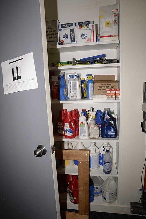 Supplies clue photograph